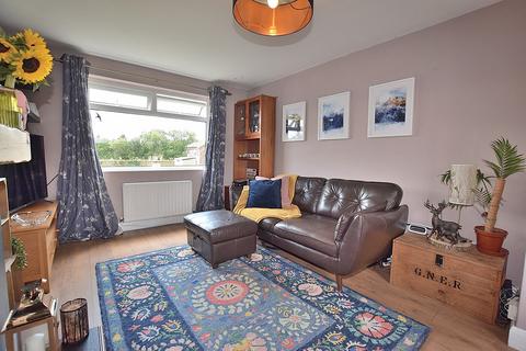 3 bedroom terraced house for sale, Curteis Drive, Brompton On Swale