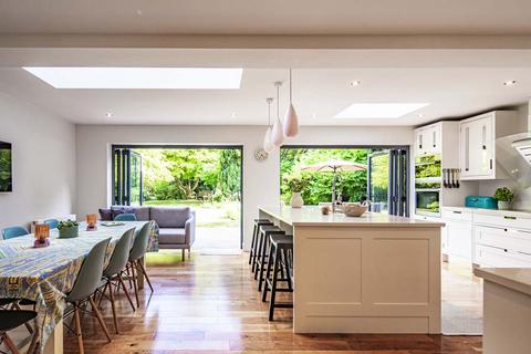 4 bedroom detached house for sale, High Corner, Pangbourne on Thames, RG8
