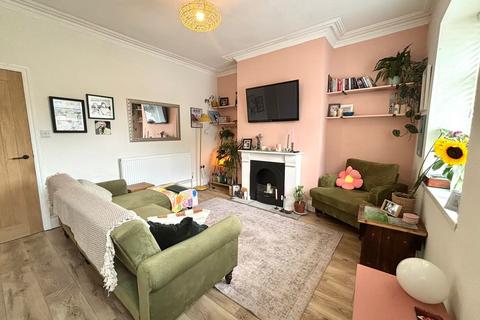 2 bedroom terraced house for sale, Ashmount, Clayton, Bradford