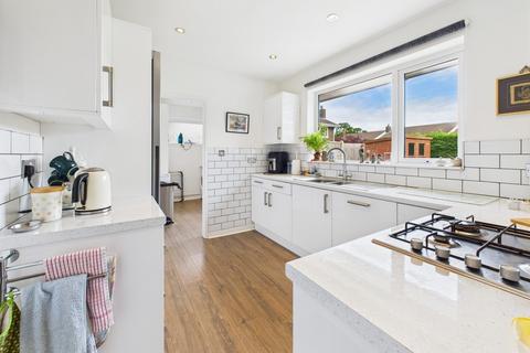 4 bedroom detached bungalow for sale, Barnfield, Tattenhall