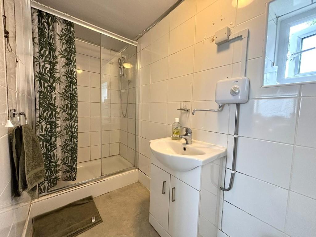 Bedroom one ensuite