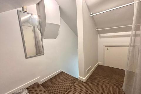 14 Ryefield Avenue, Clayton, Bradford, BD14 6BJ
