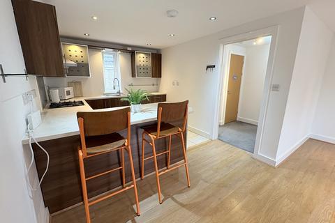 2 bedroom townhouse to rent, Southville Mews, The Grove, Uplands