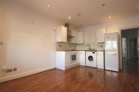 2 bedroom flat to rent, Villiers Road, Willesden