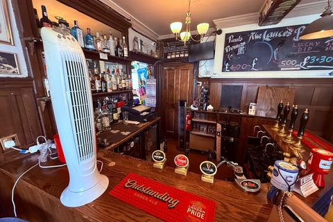 undefined, Hanworth Road, Hounslow