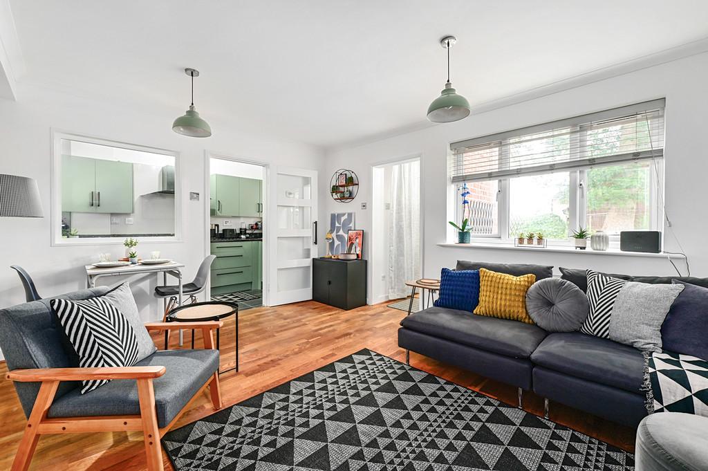 15 Shaftesbury Mount (5)