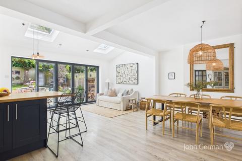 4 bedroom semi-detached house for sale, Devonshire Avenue, Allestree
