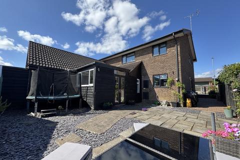20 Apple Tree Close, Bromyard, HR7 4UL