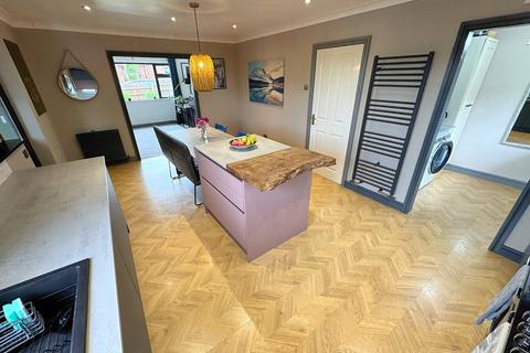 20 Apple Tree Close, Bromyard, HR7 4UL
