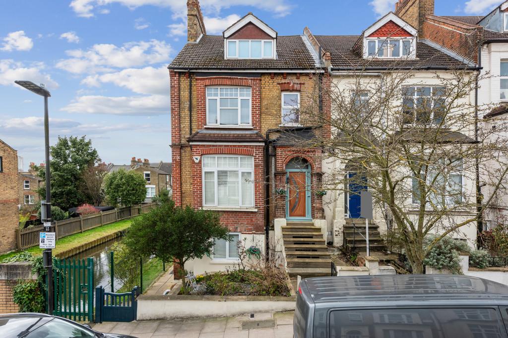 100320254 WWHRS FFF 24 Cavendish Road N4 1 RT 009