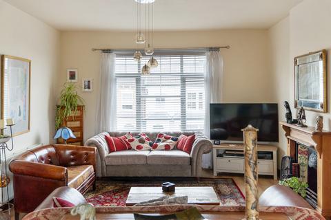 3 bedroom apartment for sale, Cavendish Road, London N4
