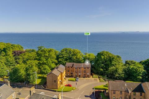 3 bedroom end of terrace house for sale, The Kyles, Kirkcaldy, KY1