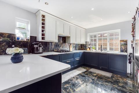 4 bedroom detached house for sale, Conifer Close, Orpington BR6