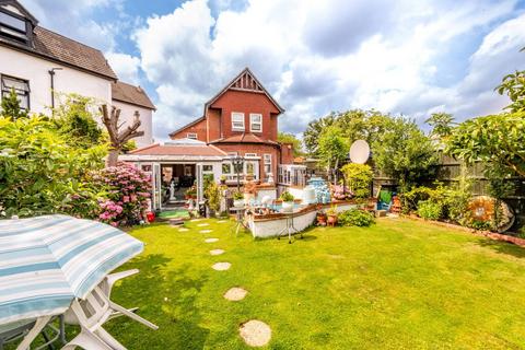 11 bedroom detached house for sale, Ashley Road, Epsom, KT18