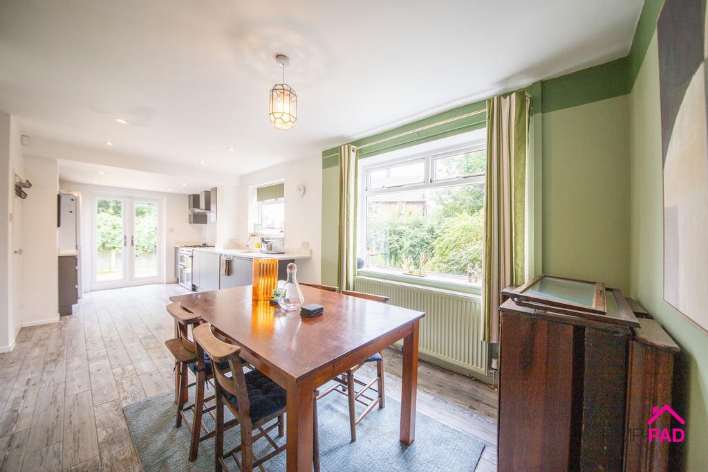 Kitchen/Dining Room