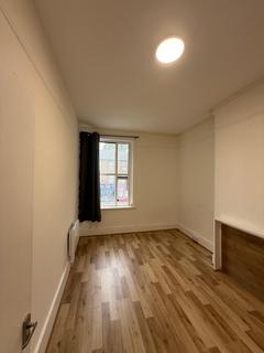 2 bedroom flat to rent, Barking Road, E13 8EE