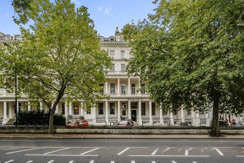 4 bedroom flat for sale, Lancaster Gate, Bayswater, London, W2