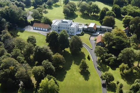 7 bedroom property for sale, Fosse Andre, St. Peter Port, Guernsey