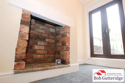 2 bedroom terraced house to rent, Station View, Meir, Stoke-On-Trent