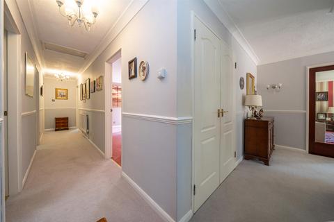 4 bedroom detached bungalow for sale, Woodland Rise, Studham, LU6 2PF