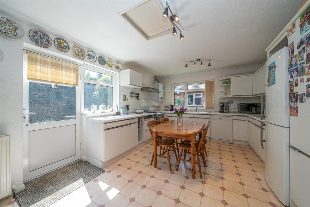 6-Woodland-Rise-09468.jpg