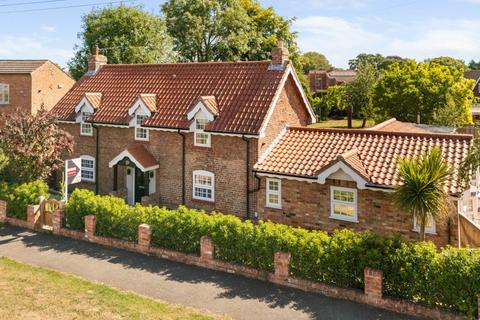 4 bedroom detached house for sale, Maple Avenue, Keelby, N E Lincolnshire, DN41