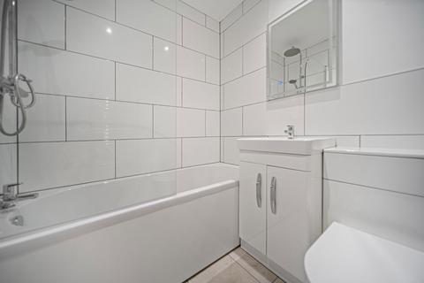 Flat 15, 15 Willow Grove, Chislehurst, BR7 5BN