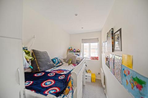 Flat 15, 15 Willow Grove, Chislehurst, BR7 5BN