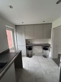 2 bedroom terraced house to rent, Lauriston Park, Cardiff CF5 5QB