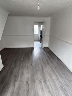 2 bedroom terraced house to rent, Lauriston Park, Cardiff CF5 5QB