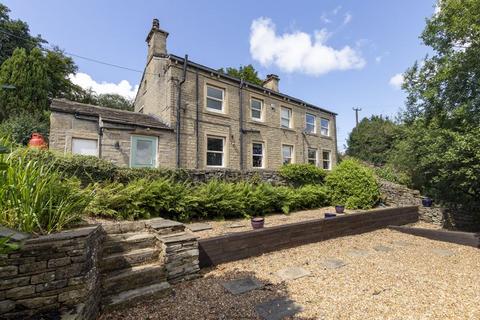 4 bedroom detached house to rent, Upper Arkin Royd Farm, Pike End Road, Rishworth HX6 4QS