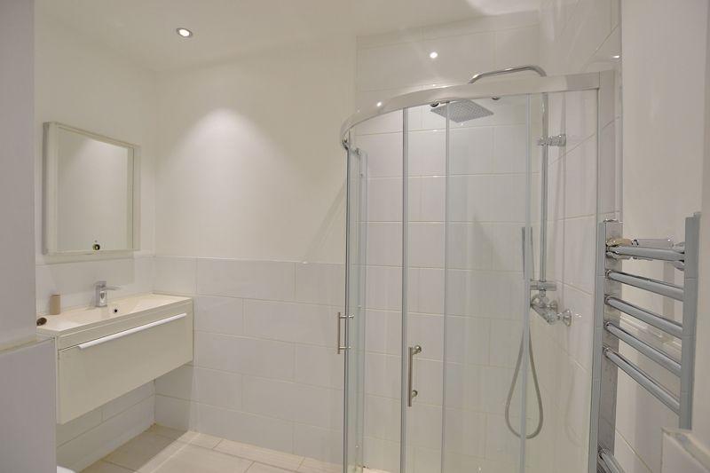 Shower Room (Photos