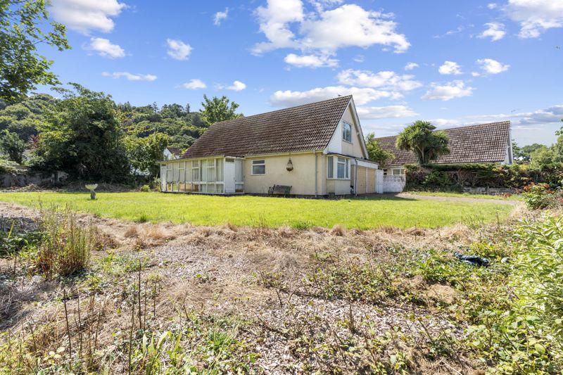 1 Ballure Grove