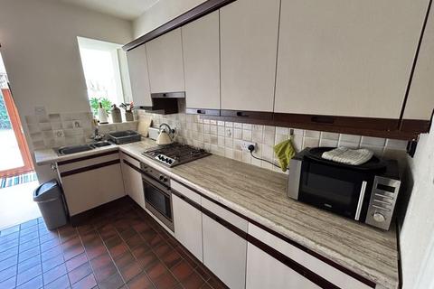 2 bedroom cottage for sale, Maesgwyn Road, Penrhyn Bay