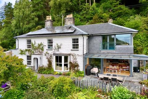 4 bedroom detached house for sale, Brynhyfryd, Corris, Machynlleth SY20 9TQ