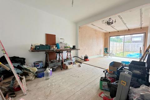2 bedroom semi-detached bungalow for sale, Vincent Grove, Fareham PO16