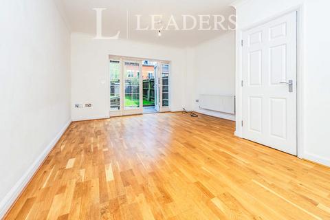 2 bedroom end of terrace house to rent, Beningfield Drive