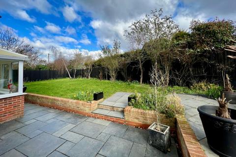 1 The Tythings, Howe Green, Chelmsford, CM2 7TU