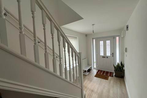 4 bedroom detached house to rent, Dunstable LU6