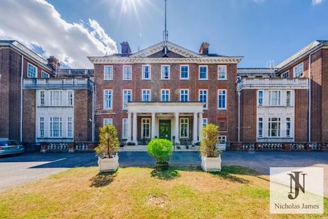 2 bedroom apartment for sale, Two Bedroom Retirement Apartment, Cannon Hill, Southgate, N14
