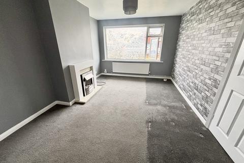 3 bedroom semi-detached house to rent, Gilbert Close, Spondon