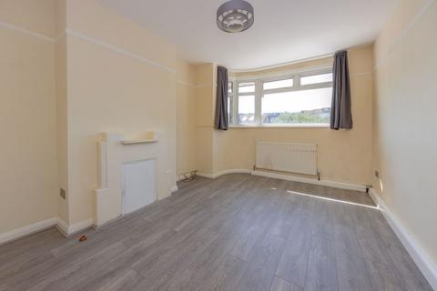 2 bedroom maisonette for sale, Avondale Avenue, East Barnet EN4