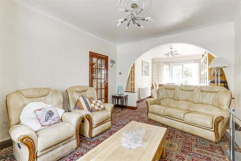 73 Victoria Road, London, N9 9SU