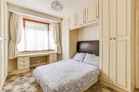 73 Victoria Road, London, N9 9SU