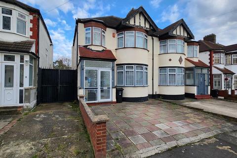 6 bedroom semi-detached house for sale, Danehurst Gardens, Redbridge