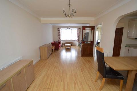 6 bedroom semi-detached house for sale, Danehurst Gardens, Redbridge