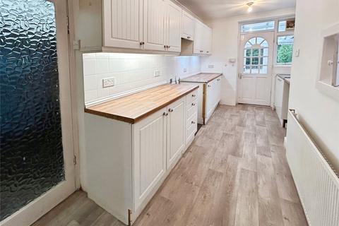 3 bedroom semi-detached house to rent, Dillotford Avenue, Styvechale, Coventry, CV3