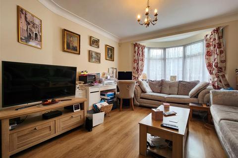 3 bedroom semi-detached house for sale, Danehurst Gardens, Redbridge