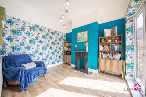 3 bedroom semi-detached house for sale, Cross Lane, Newton-Le-Willows, WA12