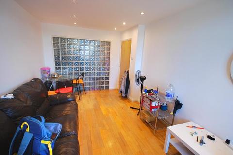 2 bedroom flat for sale, BLUEPOINT COURT, 203 STATION ROAD, HARROW, HA1 2TS